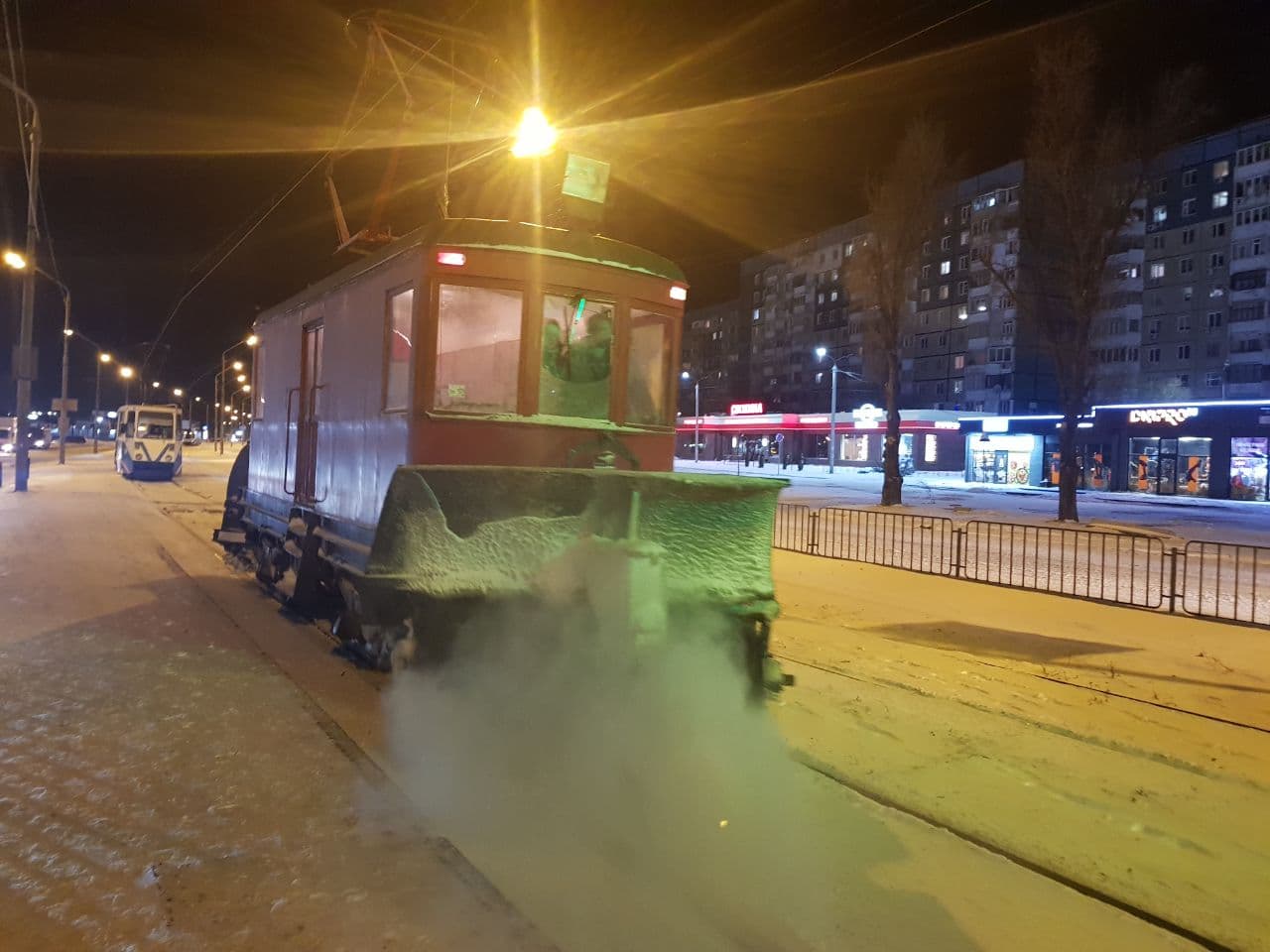 Снегопады в Украине: как областные центры справляются со снежным циклоном